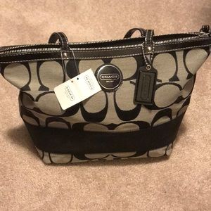 Black signature stripe tote